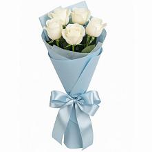 Букет 5 Белых роз Проуд в Рождественской Ставропольский край