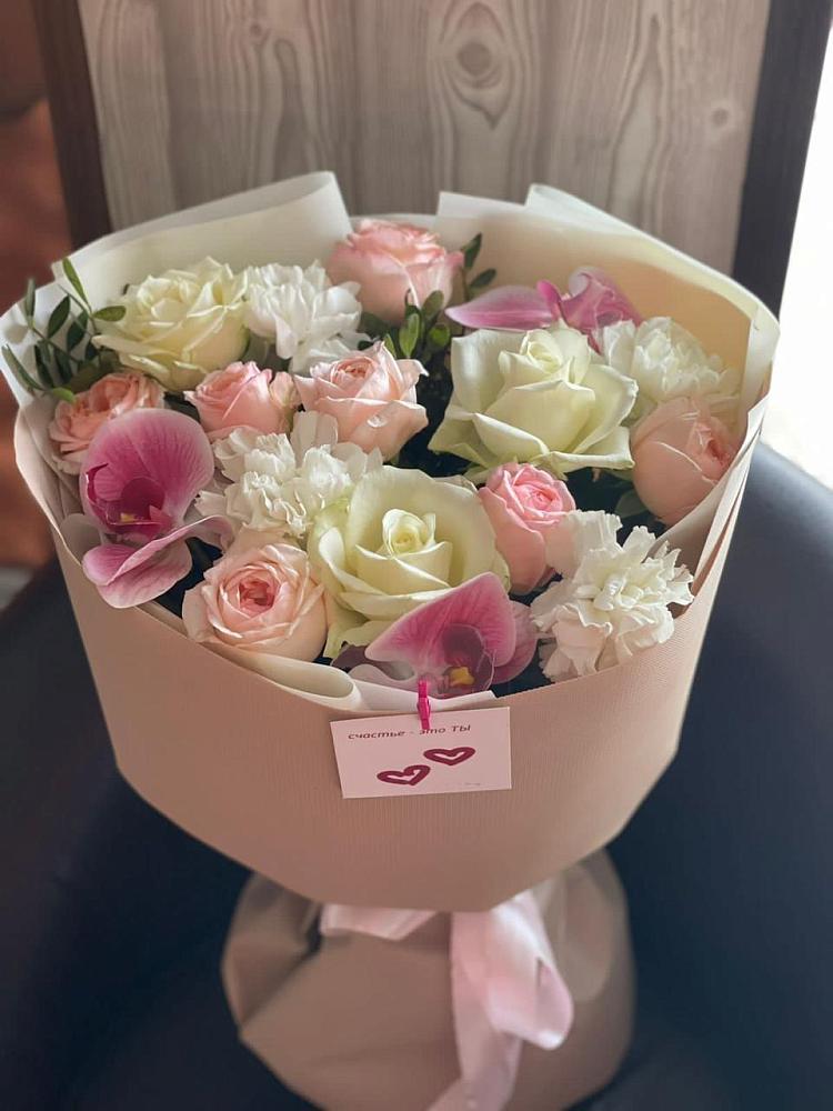 Букет цветов из: Орхидеи, Розы и Гвоздики в Рождественской Ставропольский край