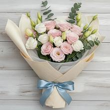 Букет цветов из:  Лизиантусы в Рождественской Ставропольский край