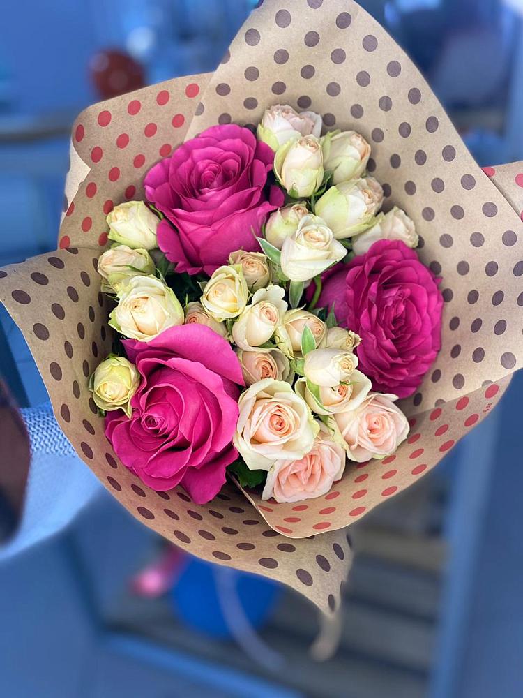 Букет цветов из: Розы в Рождественской Ставропольский край