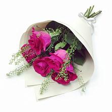 Букет цветов из:  Розы в Рождественской Ставропольский край