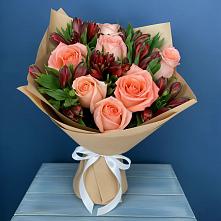 Букет цветов из:  Розы и Альстромерии в Рождественской Ставропольский край