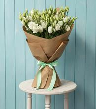 Букет цветов из:  Лизиантусы в Рождественской Ставропольский край