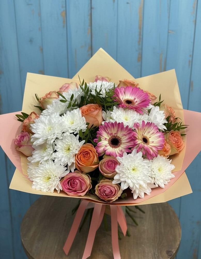 Букет цветов из: Розы, Герберы и Хризантемы в Рождественской Ставропольский край