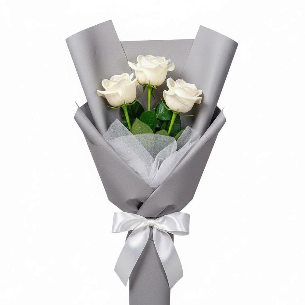 Букет 3 белые розы в Рождественской Ставропольский край