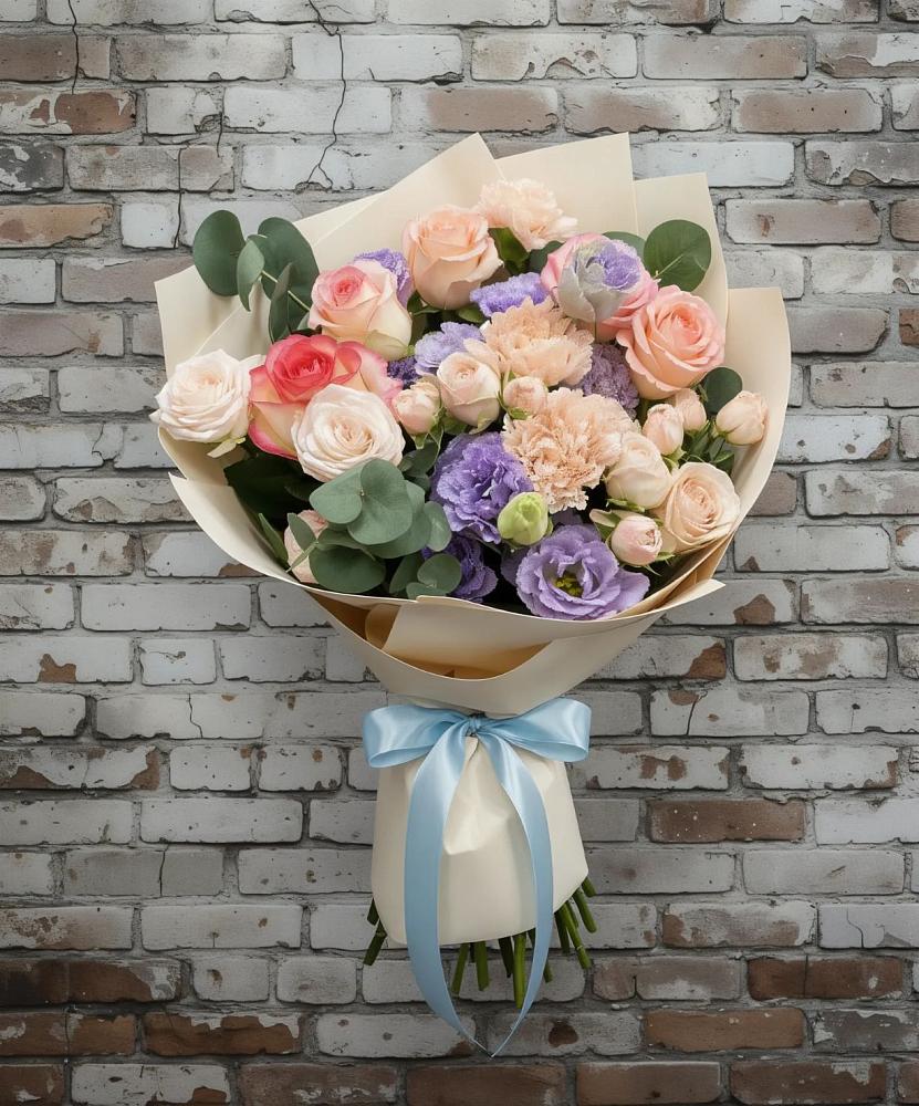 Букет цветов из: Розы, Лизиантусы и Гвоздики в Рождественской Ставропольский край