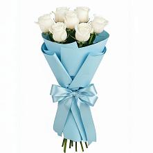 Букет 7 белых роз Проуд в Рождественской Ставропольский край