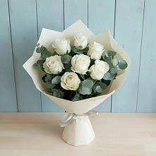 Букет Белые розы в Эвкалипте в Рождественской Ставропольский край