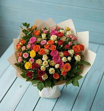 Букет Микс из разноцветных кустовых роз в Рождественской Ставропольский край